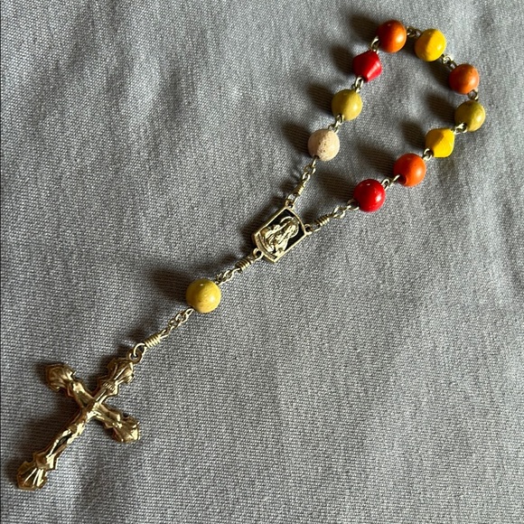 Accessories - Vintage Multicolor Beaded Rosary with Silver-Tone Cross ✨ Made in Italy 🇮🇹